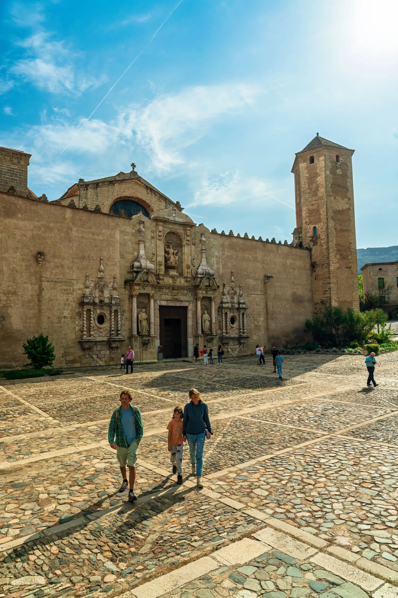 familia en monestir de poblet