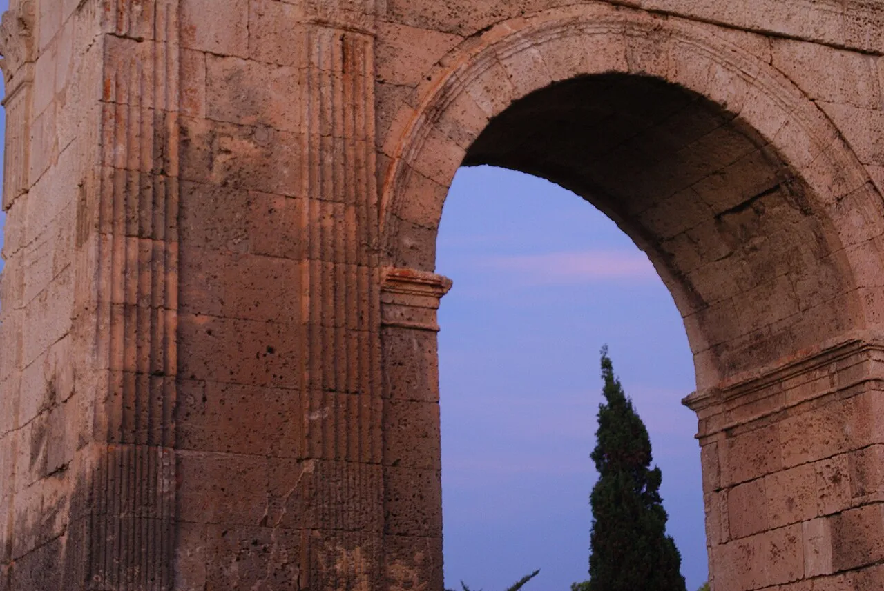 arc de bera detalle