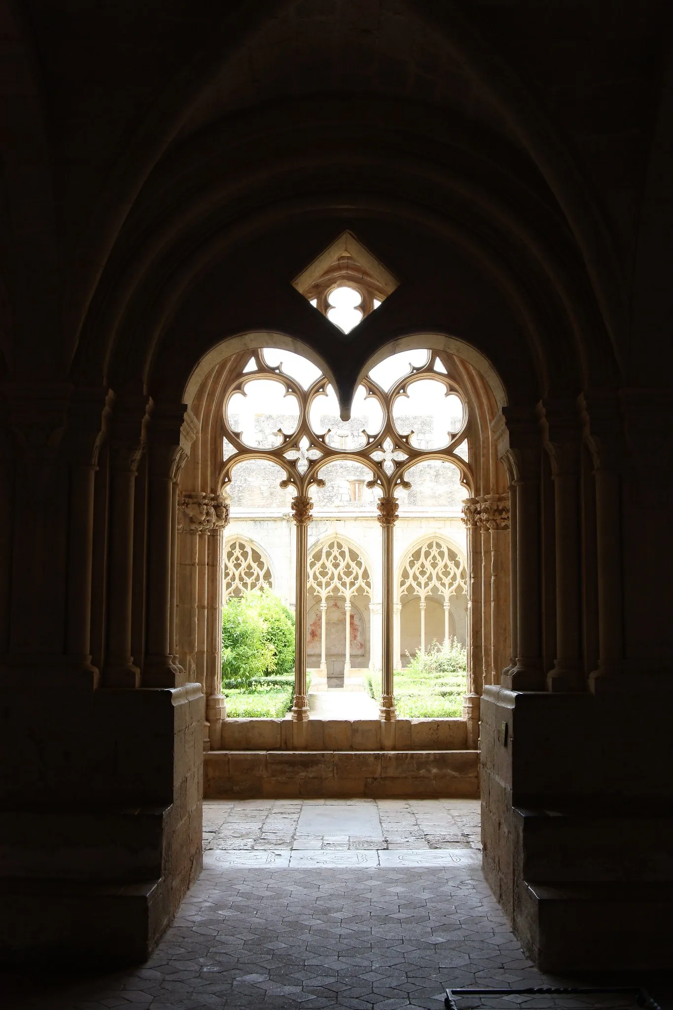 claustro santes creus