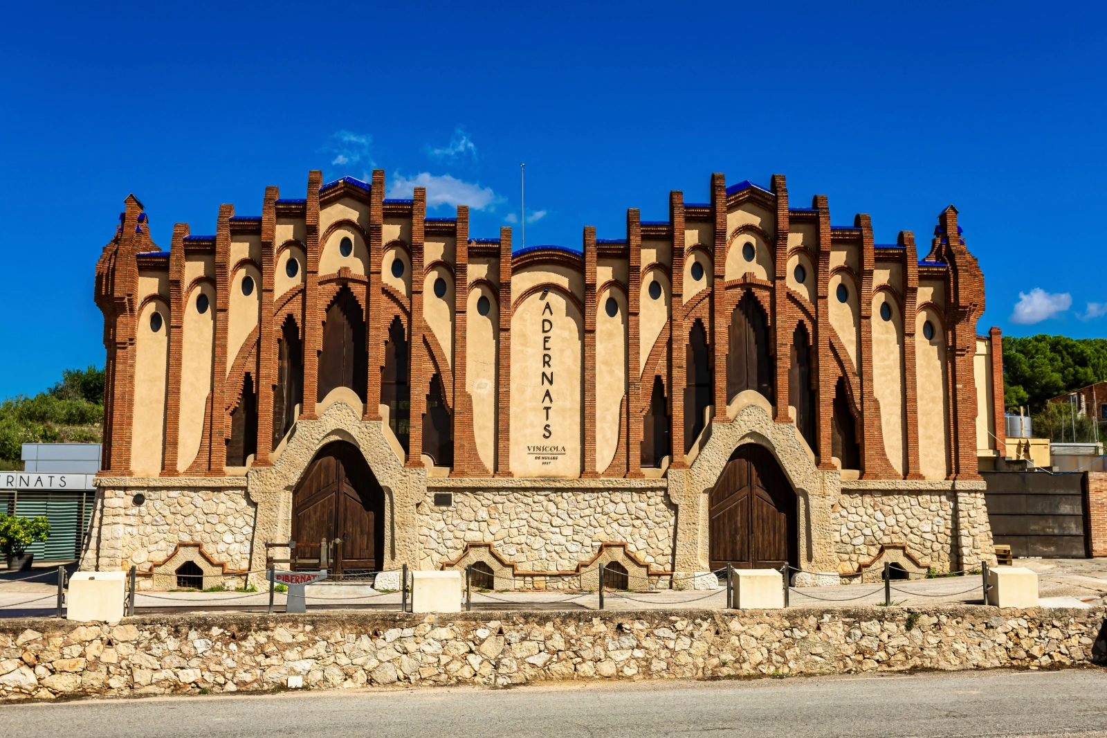 Matí · Catedral del vi de Nulles