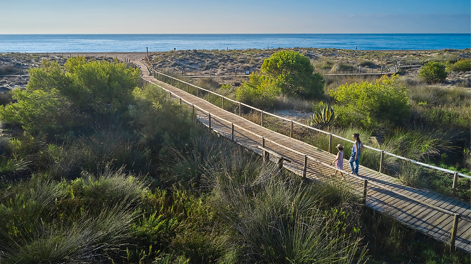 paseo playa torredembarra