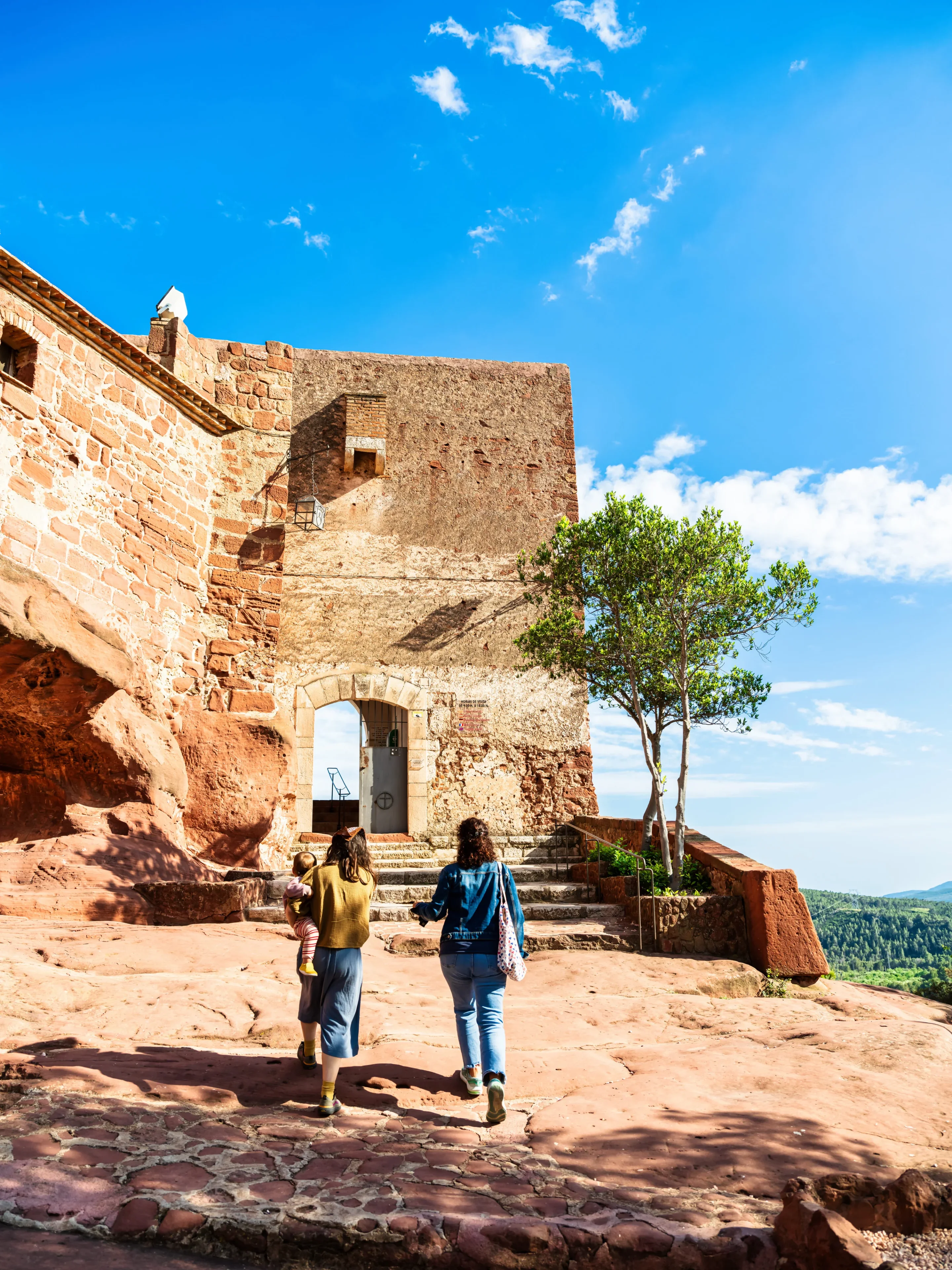 mare de deu de la roca visitantes
