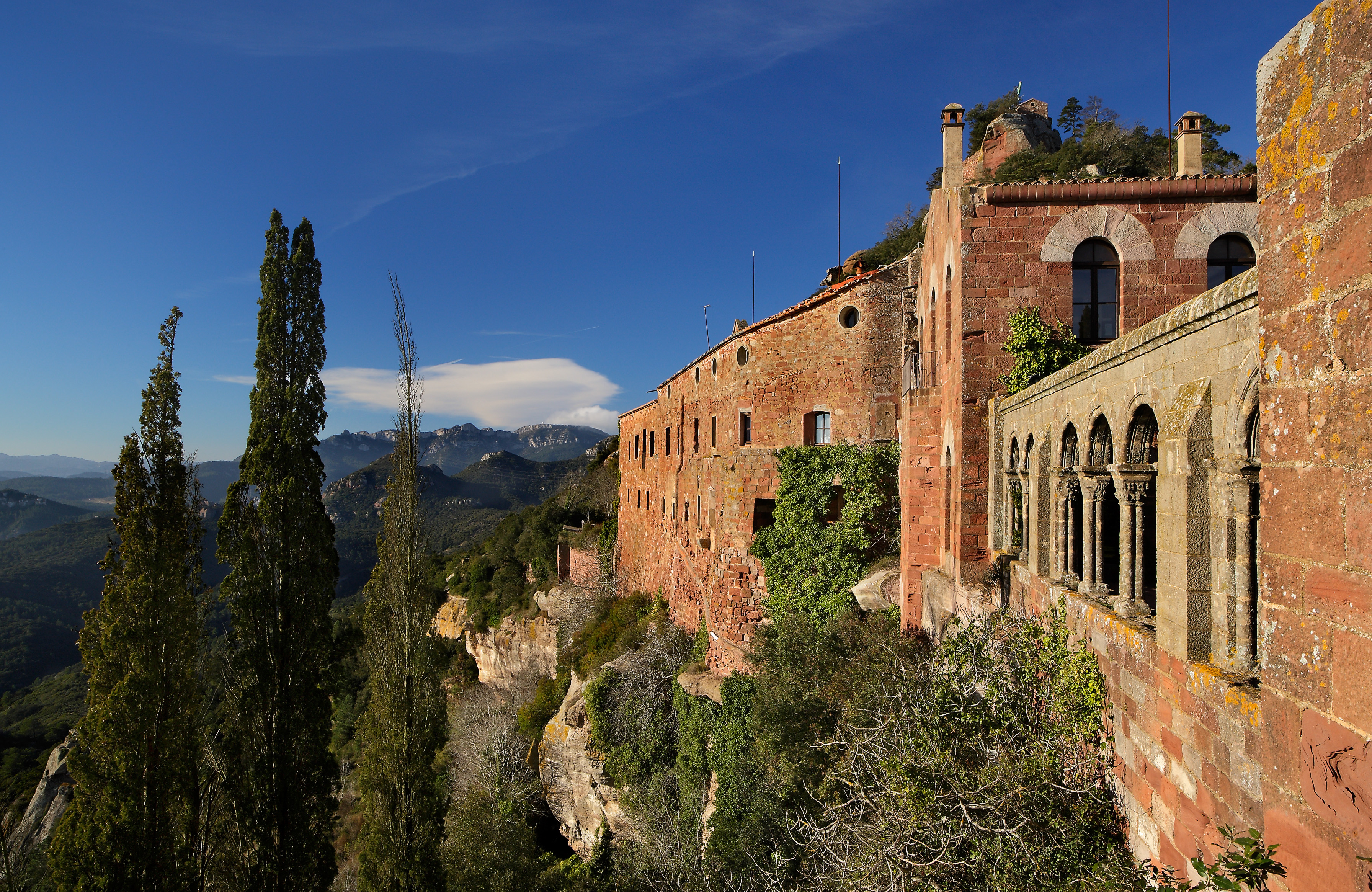 Castell-Monestir Escornalbou