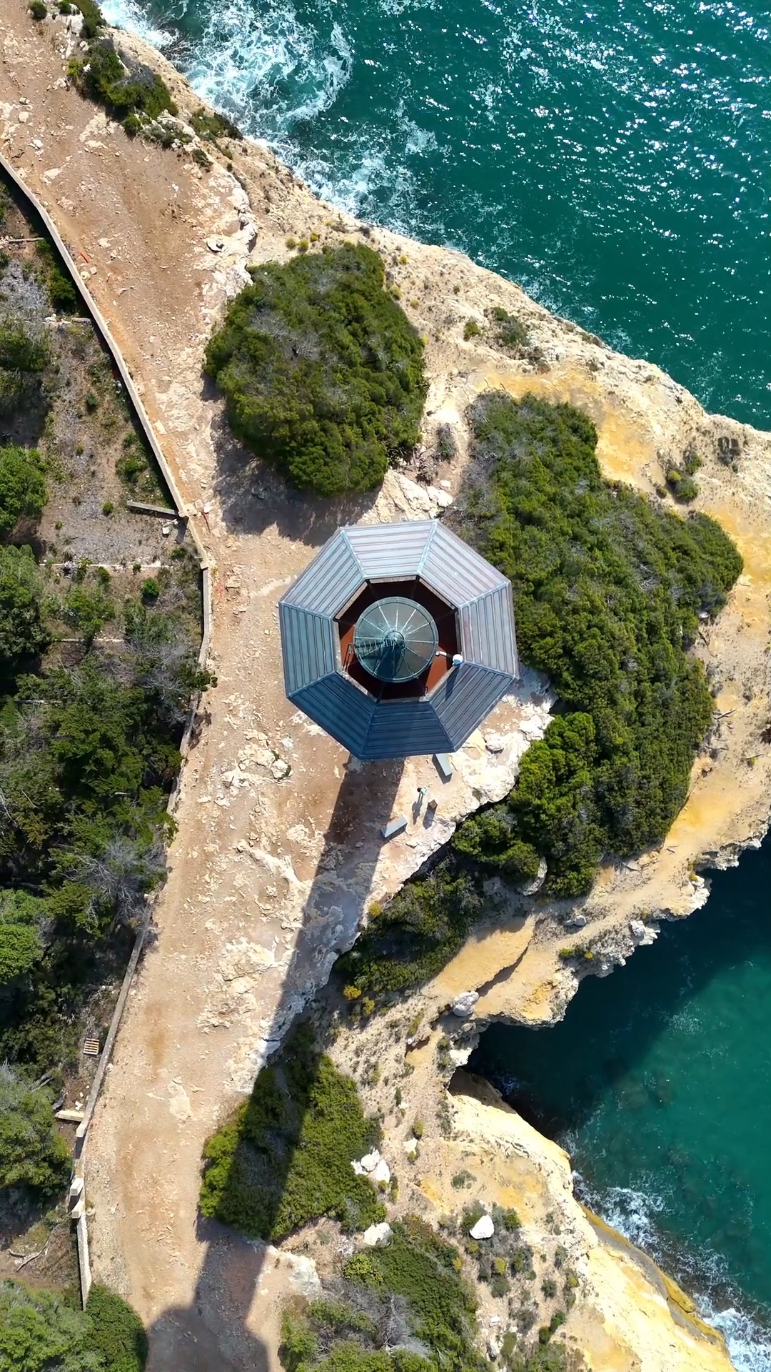 Heu pujat mai al far de Torredembarra, la torre més alta…