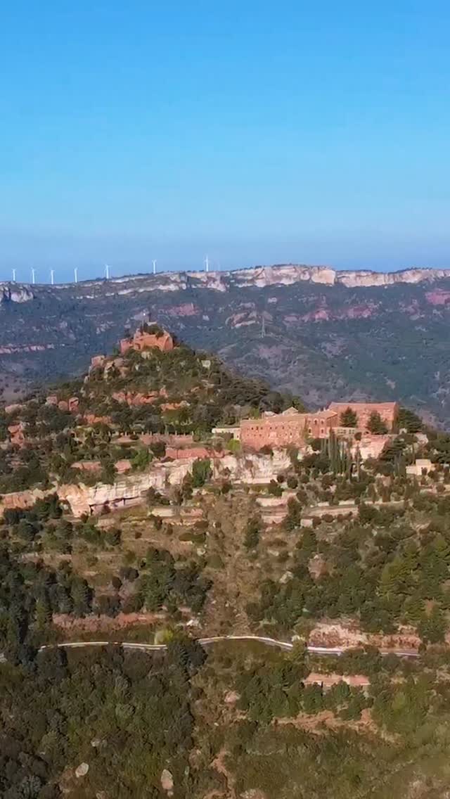 Exploreu les Muntanyes de la Costa Daurada! Descobriu rutes…